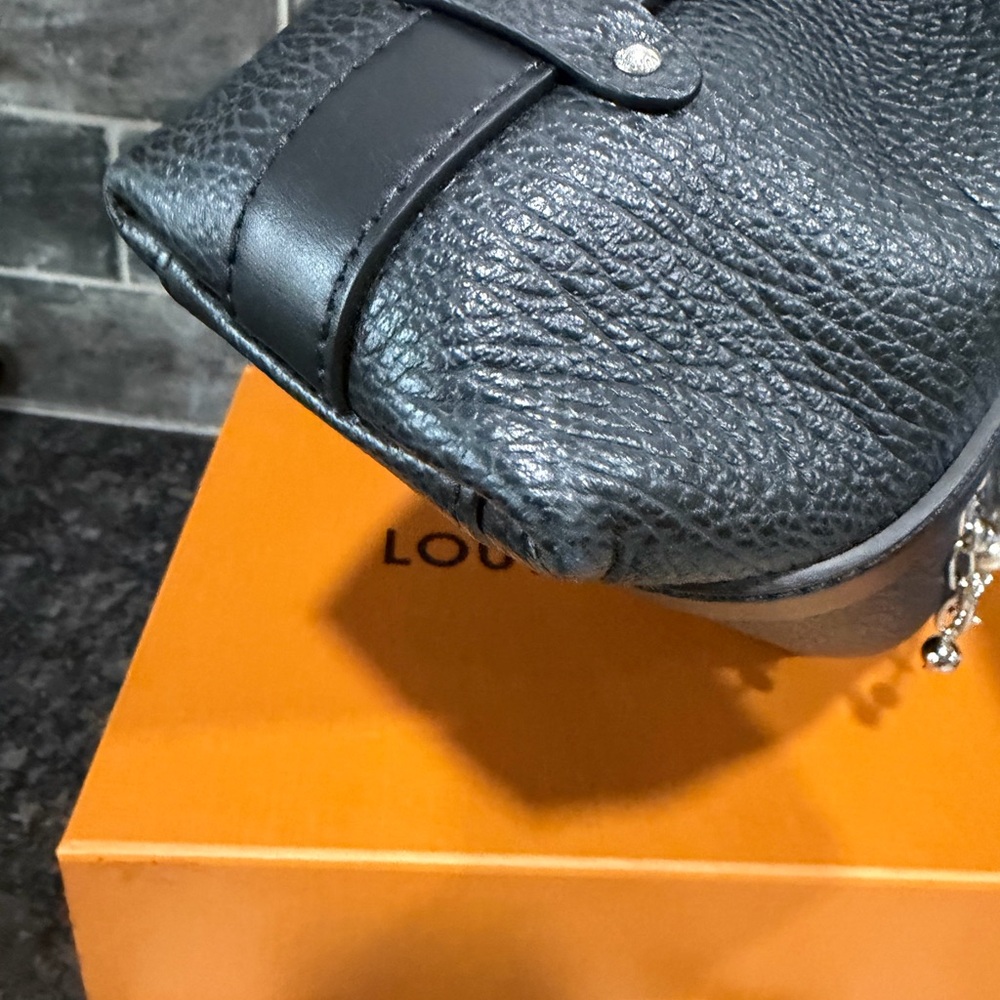 Louis Vuitton Biker Bag PM with chain - Picture 5 of 17